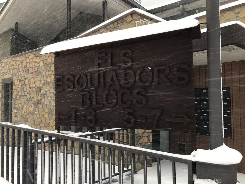 Apartaments Els Esquiadors 约茨 外观 照片